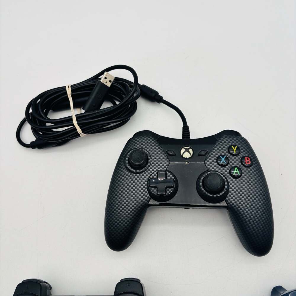 Three Controllers Xbox 360, Xbox One, And PS2 Untested - Picture 2 of 12